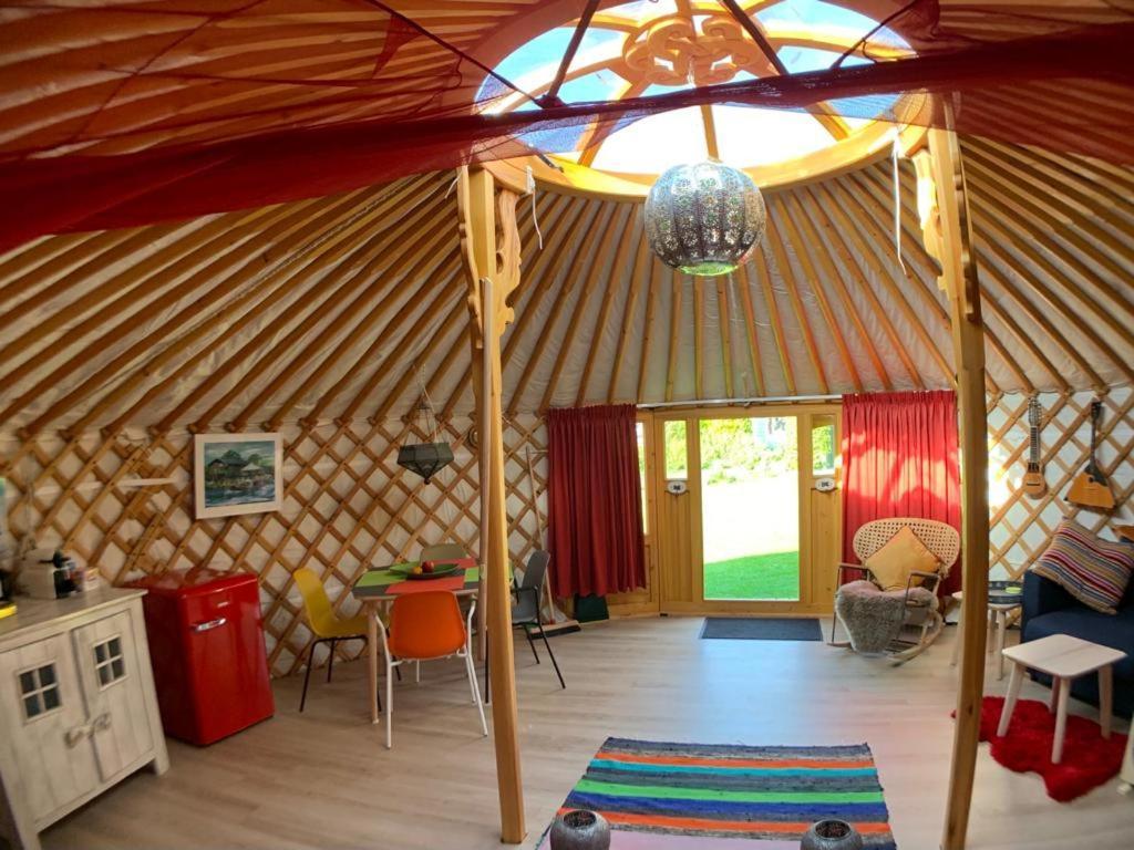 Overnachten In Een Luxe Yurt! Zonnemaire ภายนอก รูปภาพ
